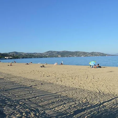 Lägenhet La Largade Maxime 30m De La Avec Parking Prive Sainte-Maxime