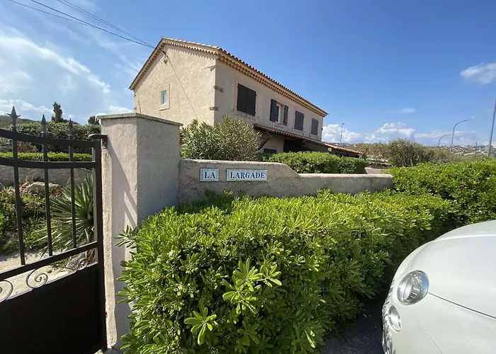 La Largade Maxime 30m De La Avec Parking Prive *